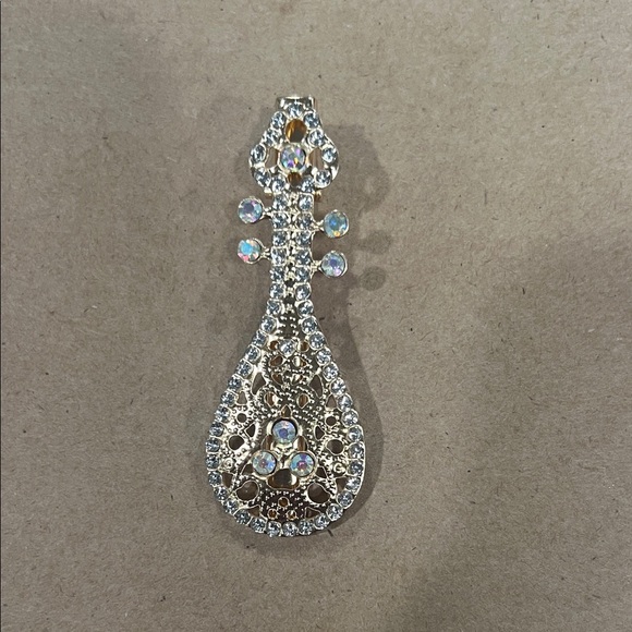 Elegant Gold and Rhinestone Mandolin Guitar Hairclip - Picture 4 of 5